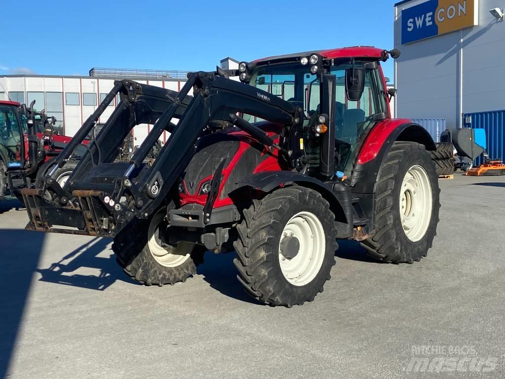 Valtra N124 HITECH 5 Tractoren