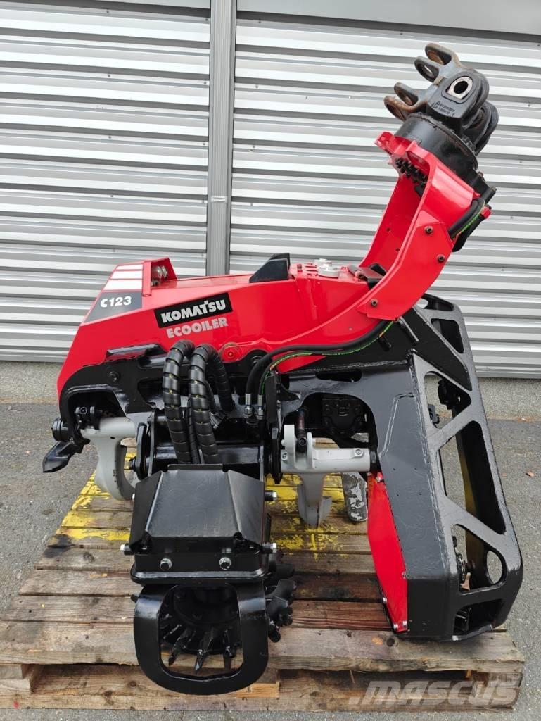 Komatsu C 123 Boomvelkoppen