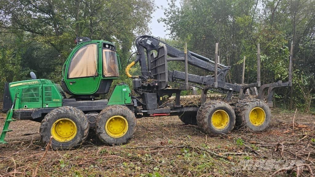 John Deere 1110 E Uitrijwagens