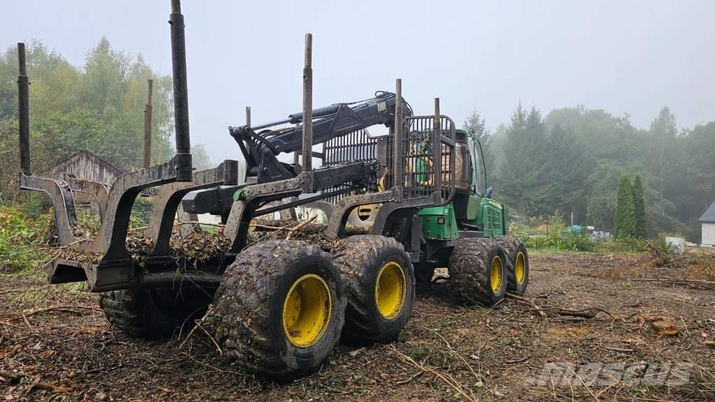 John Deere 1110 E Uitrijwagens