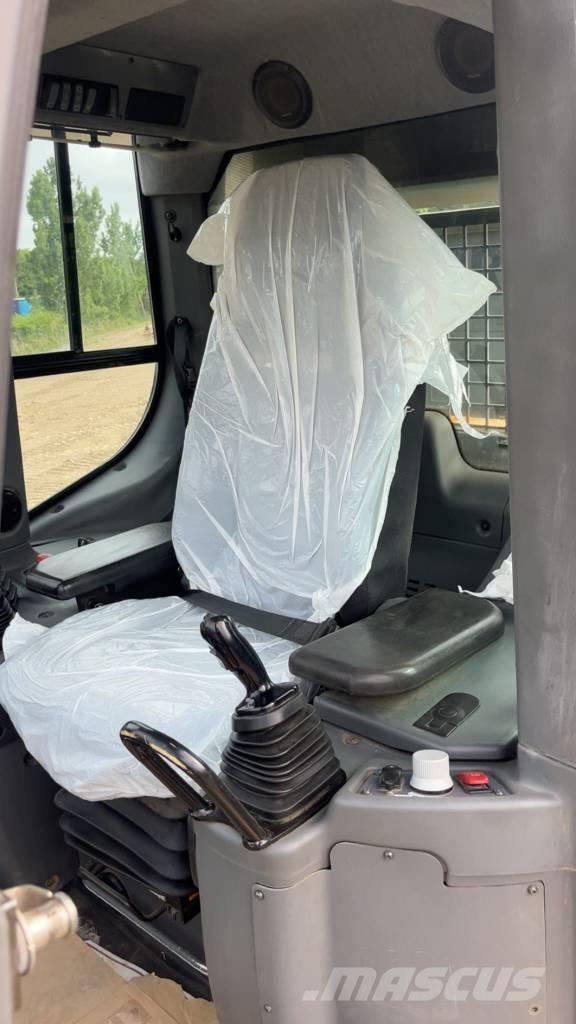 Liebherr LR 636 Rupsladers