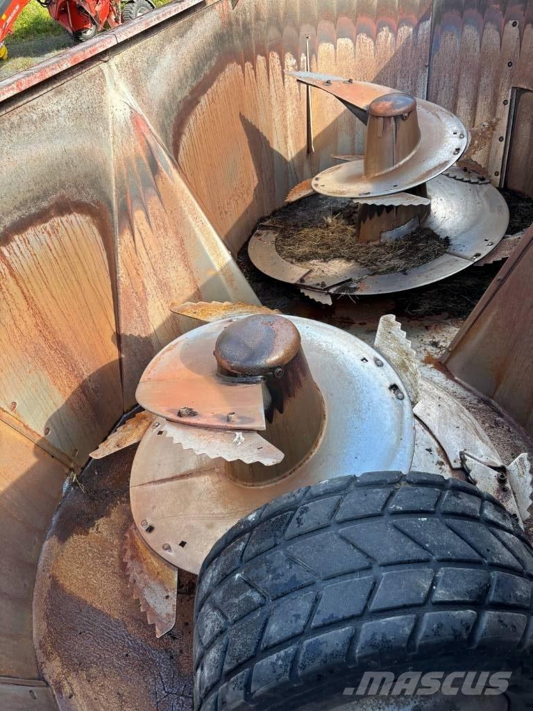 Kuhn EuroMix I Mengvoedermachines