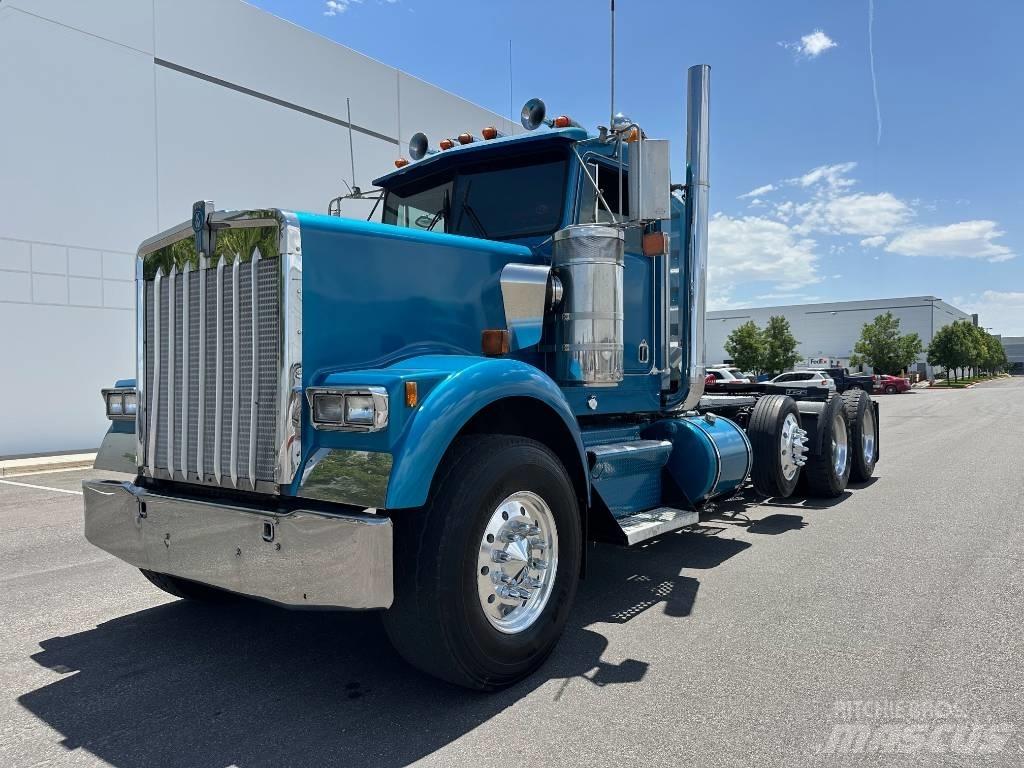 Kenworth W 900 Trekkers