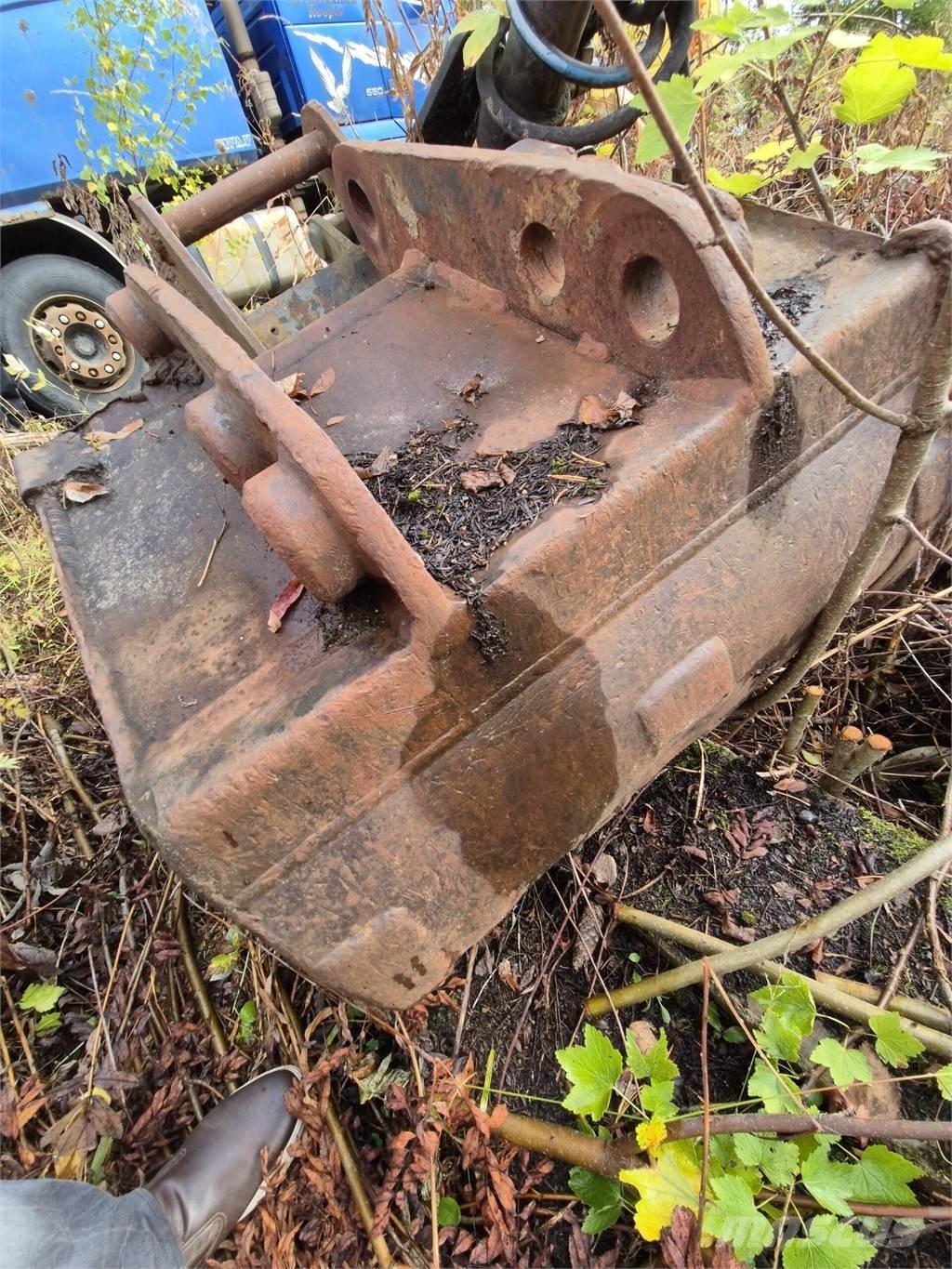  Kuokkakauha 700mm Bakken