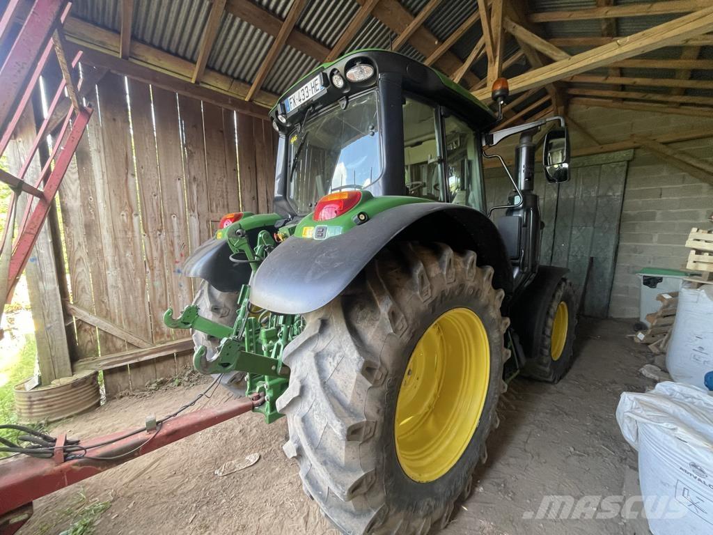 John Deere 6110M Tractoren