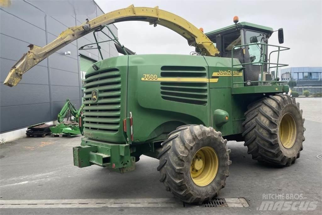 John Deere 7500 Zelfrijdende veldhakselaars