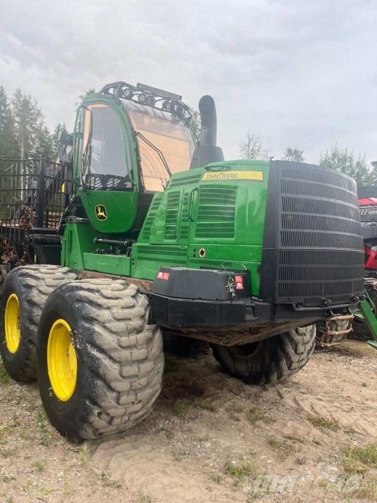 John Deere 1910G Uitrijwagens