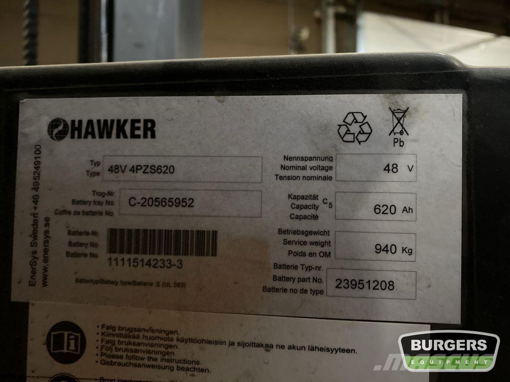 BT RRE140 Reachtruck voor hoog niveau