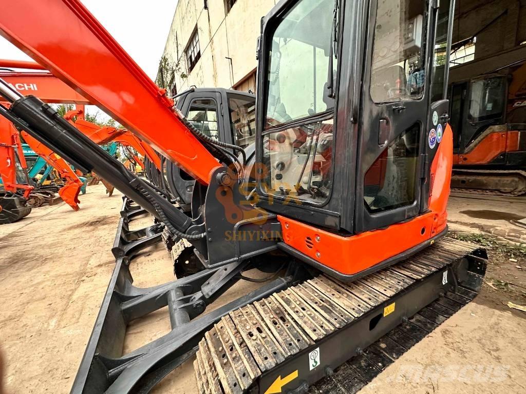 Hitachi ZX 68USR-5A Minigraafmachines < 7t