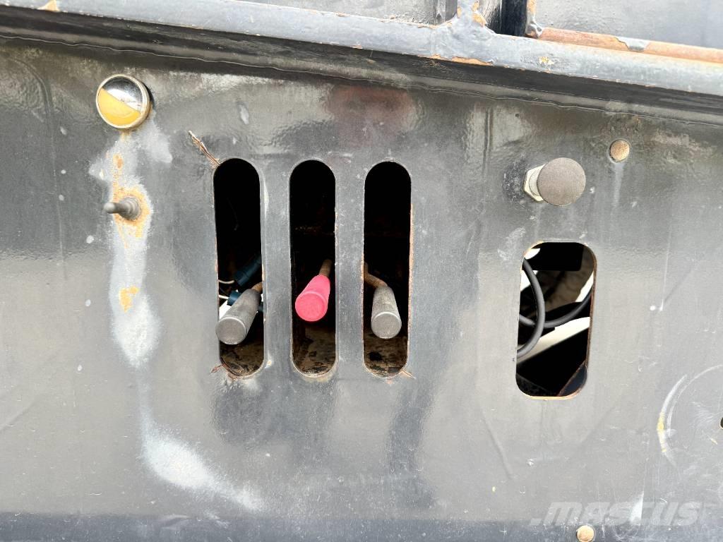 Landoll 440B Vlakke laadvloer