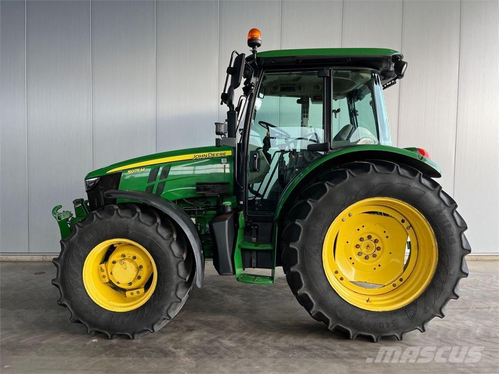 John Deere 5075 M Tractoren