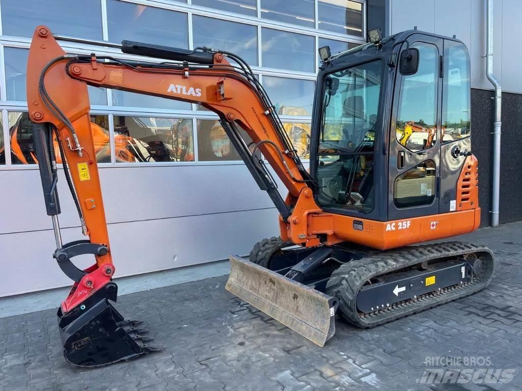 Atlas AC25F Minigraafmachines < 7t