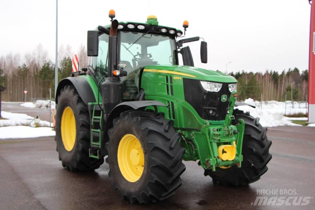 John Deere 6250 R Tractoren