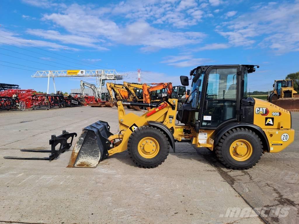 CAT 906 (Bucket + Forks) Wielladers