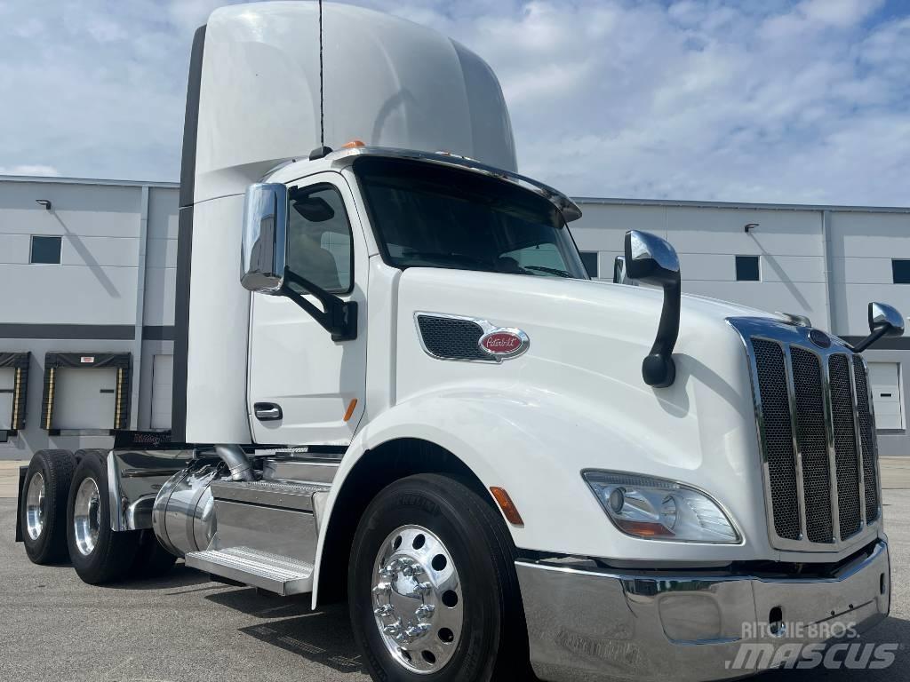 Peterbilt 579 Trekkers