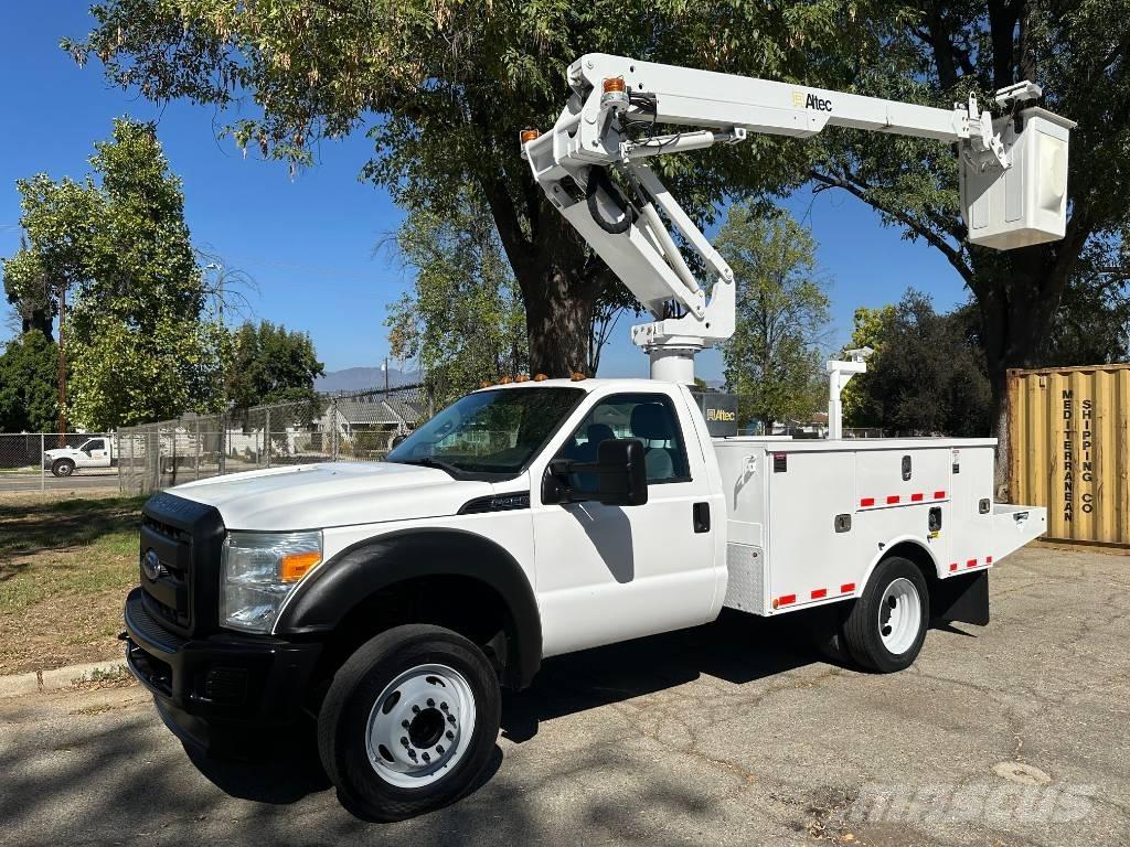 Altec AT 235 Auto hoogwerkers