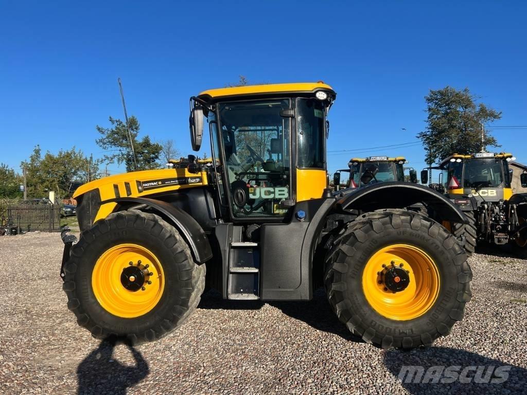 JCB Fastrac 4220 Tractoren