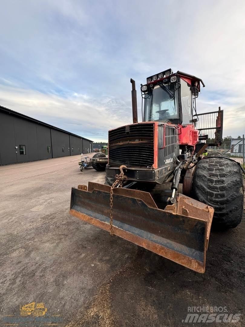 Valmet 890.3 Uitrijwagens