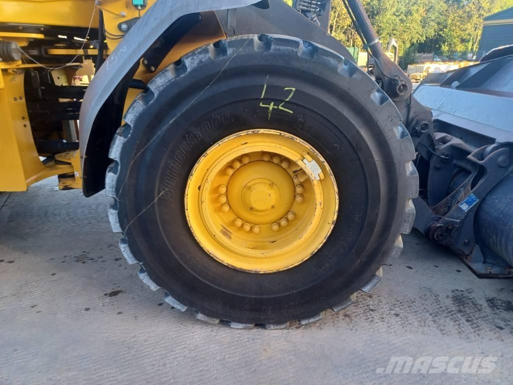 Volvo L120H Wielladers