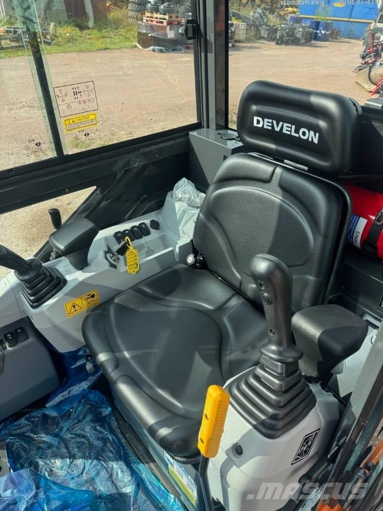 Develon DX 19-7 Minigraafmachines < 7t