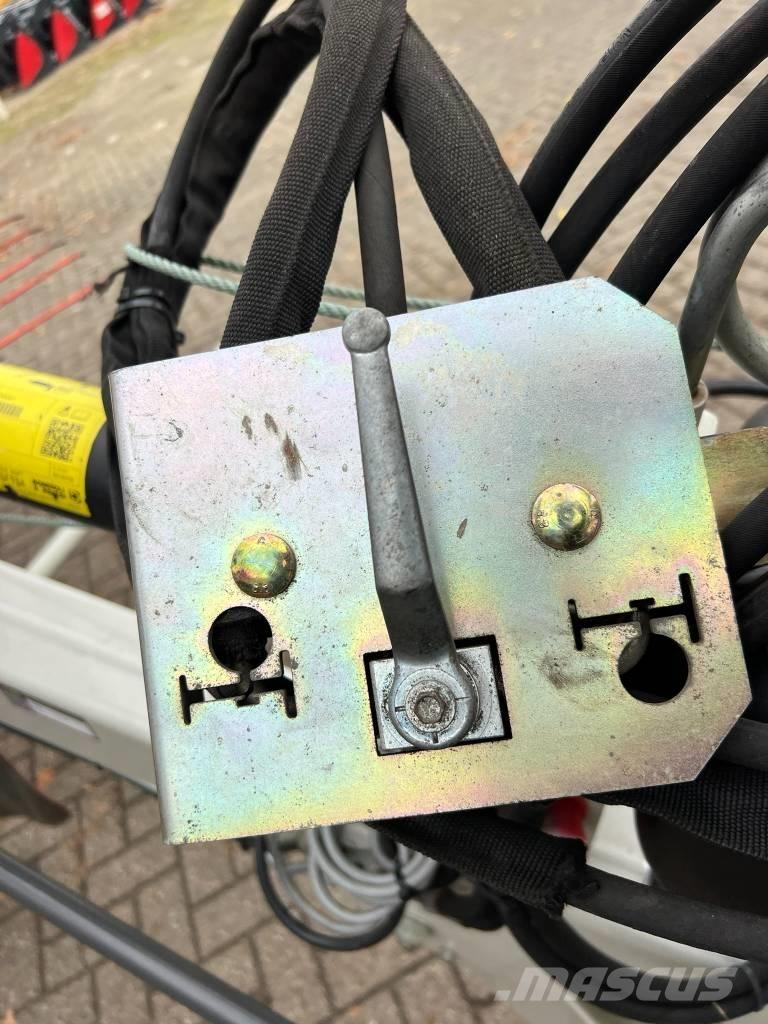 CLAAS Liner 2900 Zwadharken