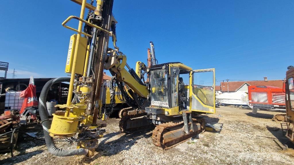 Atlas Copco F6 Surface drill rigs