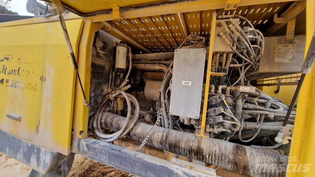 Atlas Copco F6 Surface drill rigs