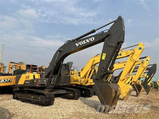 Volvo EC240 Rupsgraafmachines
