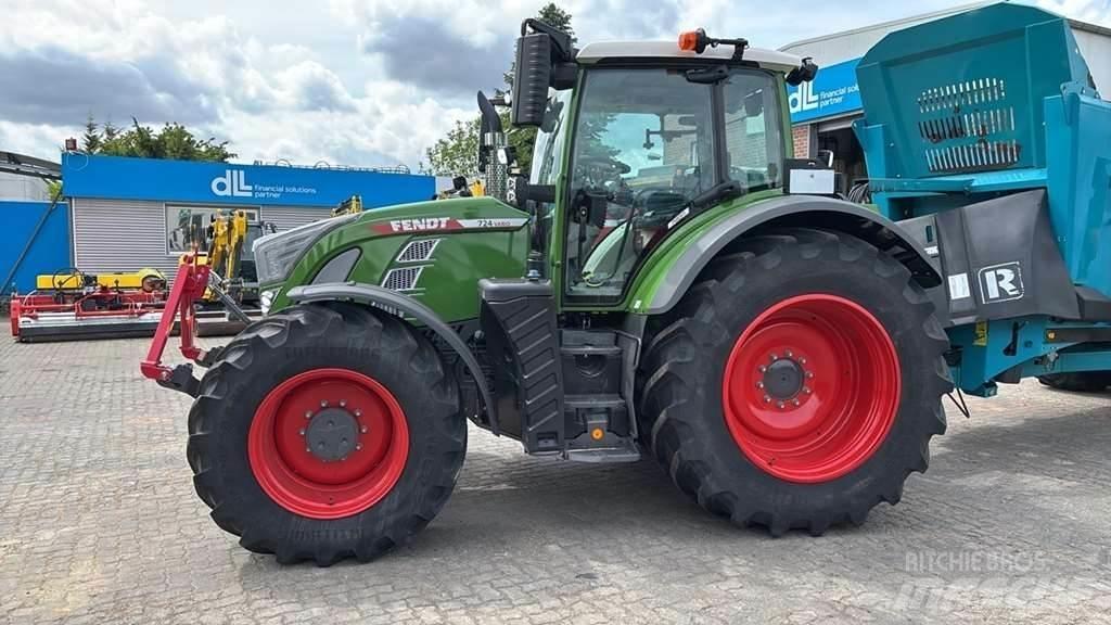 Fendt 724 Profi Tractoren