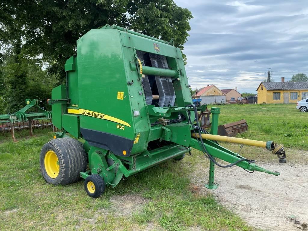 John Deere 852 Ronde-balenpersen