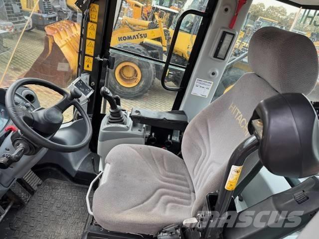 Hitachi ZW 250-6 Wielladers