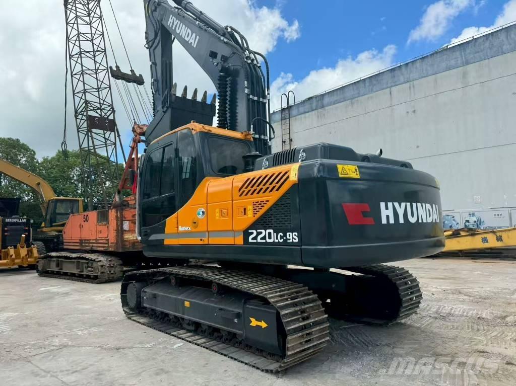 Hyundai R220LC-9S Rupsgraafmachines