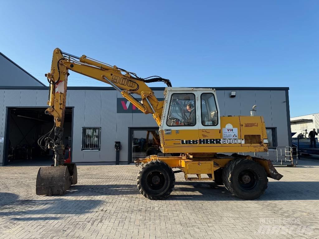 Liebherr A 900 C Wielgraafmachines