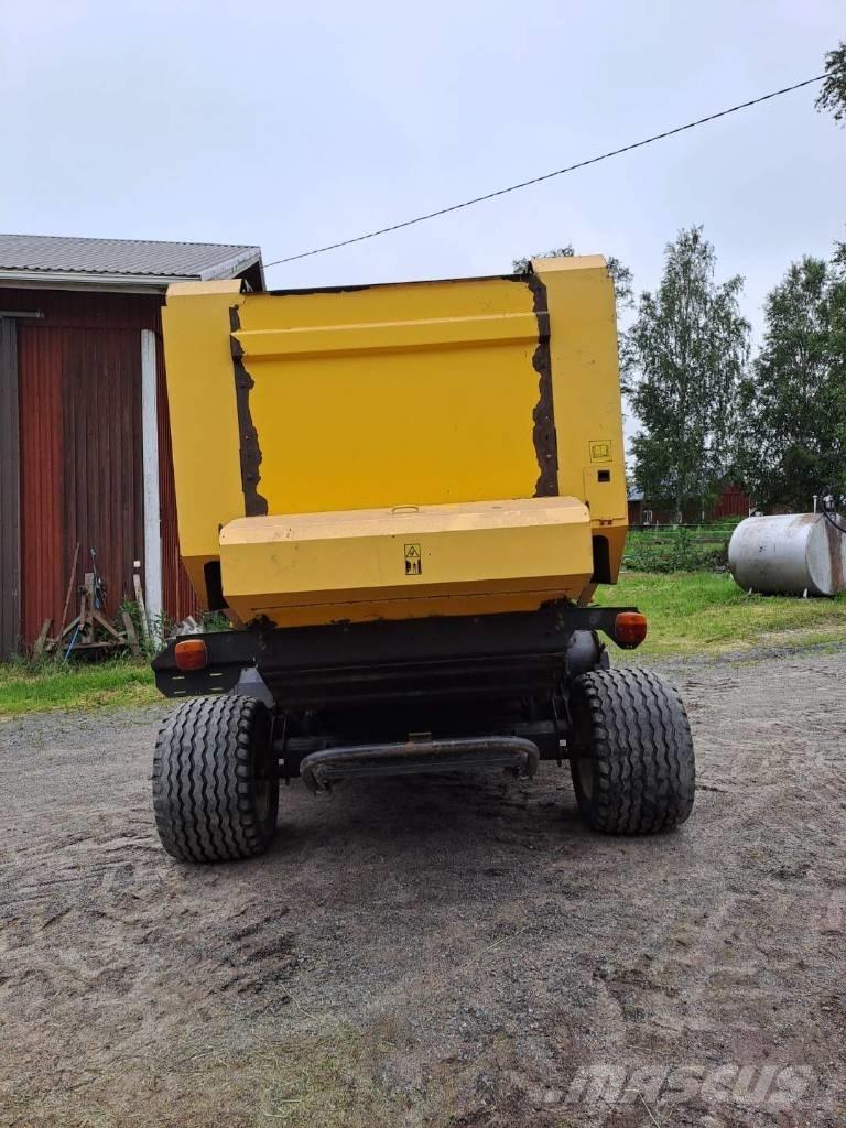New Holland BR 7060 Ronde-balenpersen