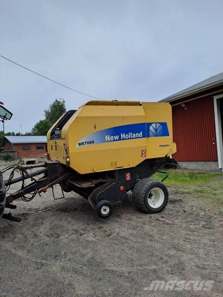 New Holland BR 7060 Ronde-balenpersen