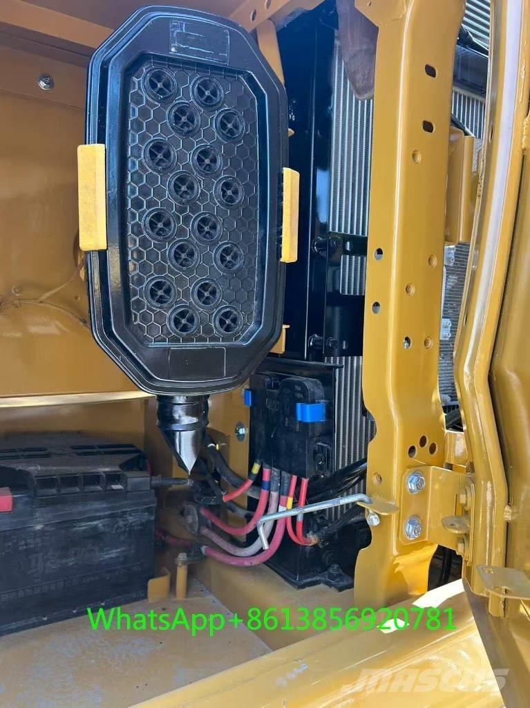 CAT 320 Rupsgraafmachines