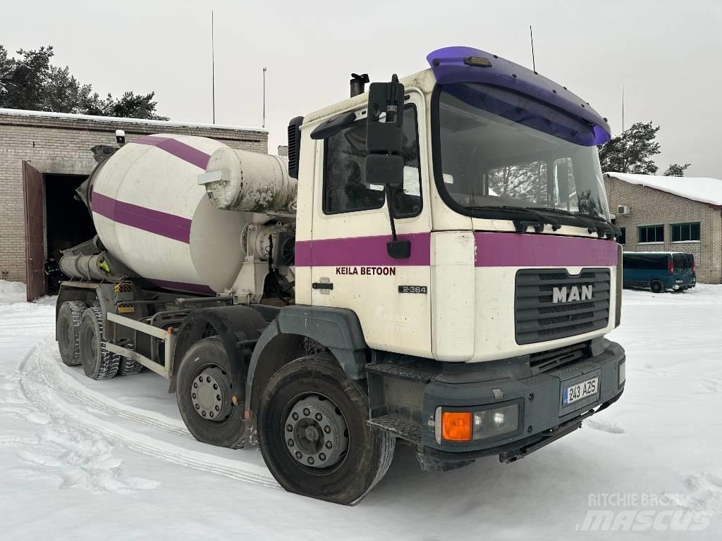 MAN 32.364 VF-TM Betonmixers en pompen