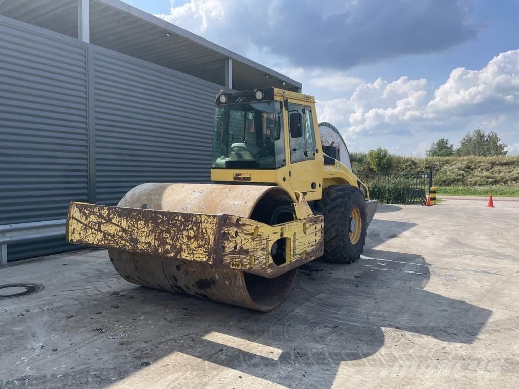 Bomag BW 216 DH-4 Trilrolwalsen