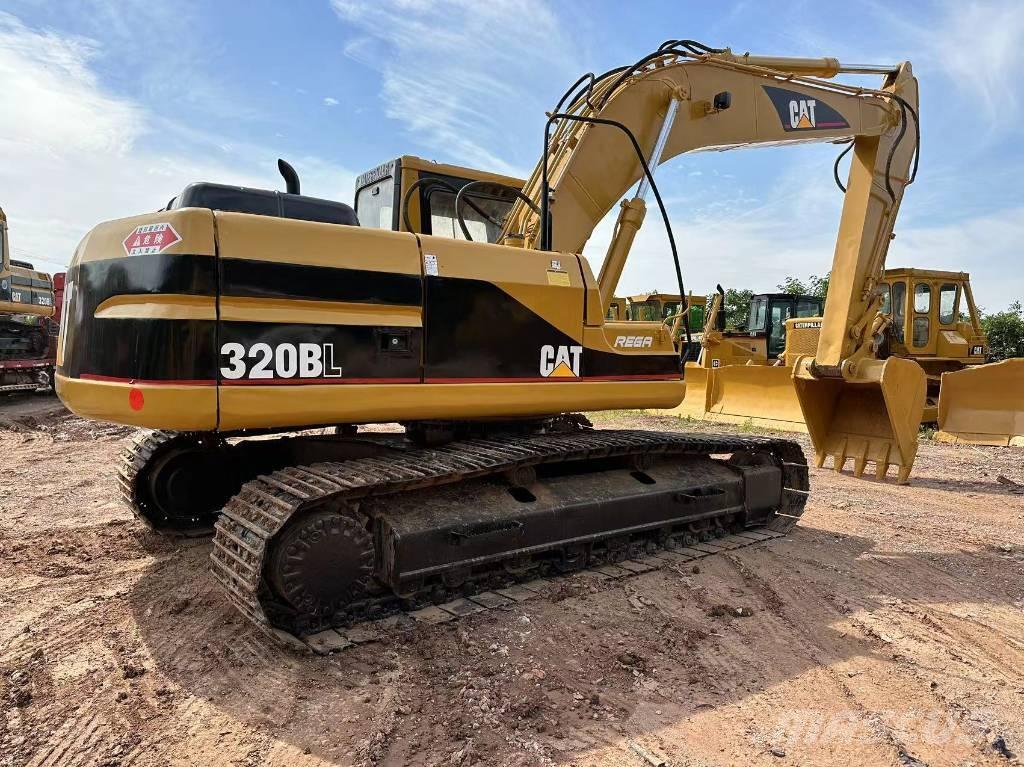 CAT 320 B L Rupsgraafmachines