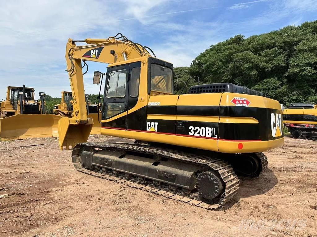 CAT 320 B L Rupsgraafmachines