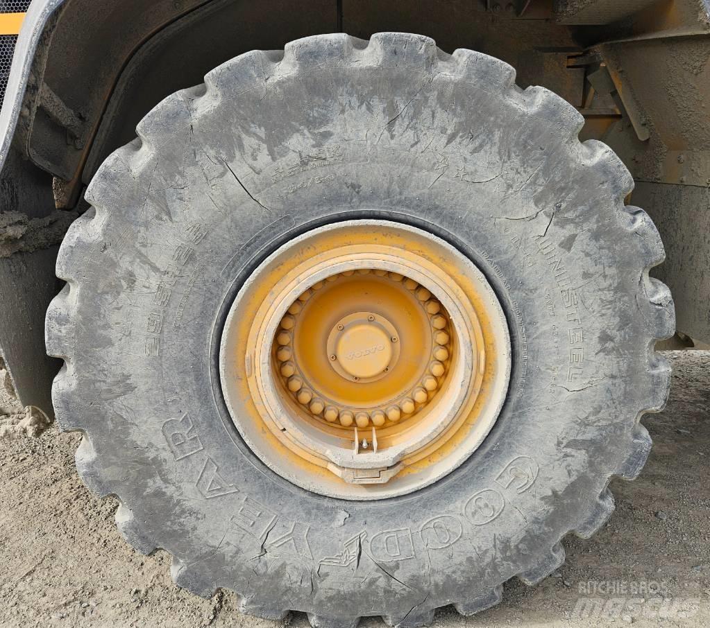Volvo L 260 H Wielladers