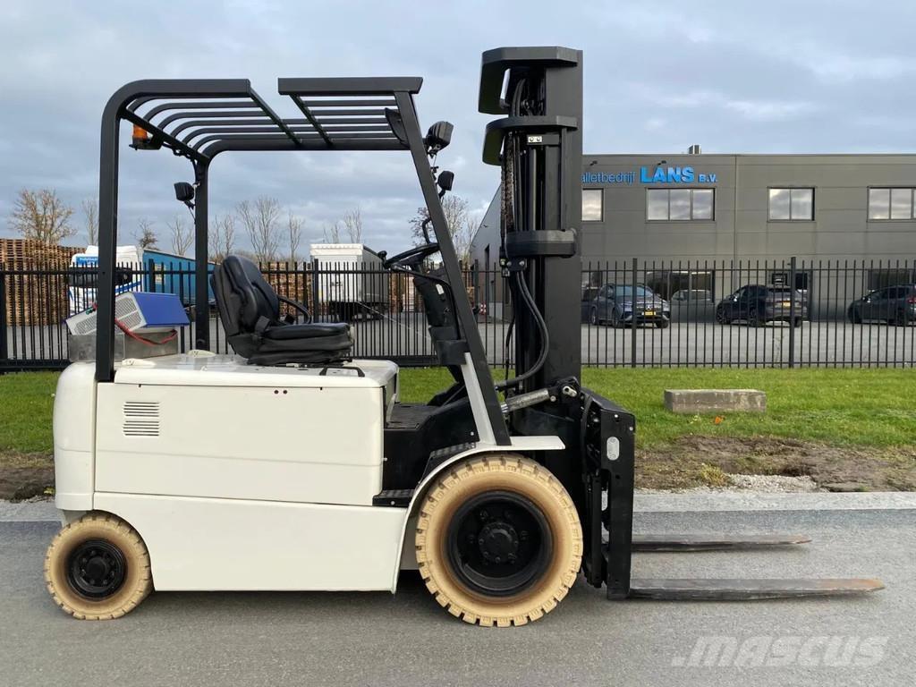 CAT EP30K-PAC Elektrische heftrucks