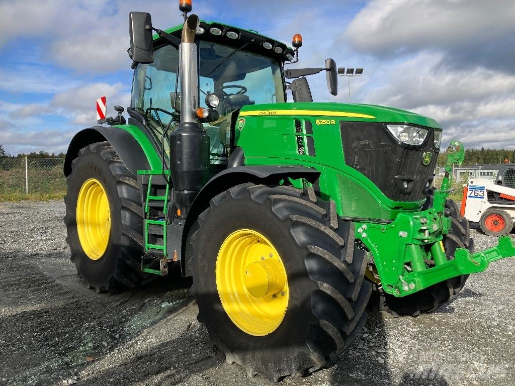 John Deere 6250 R Tractoren
