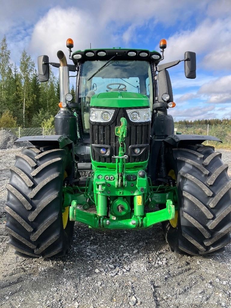 John Deere 6250 R Tractoren