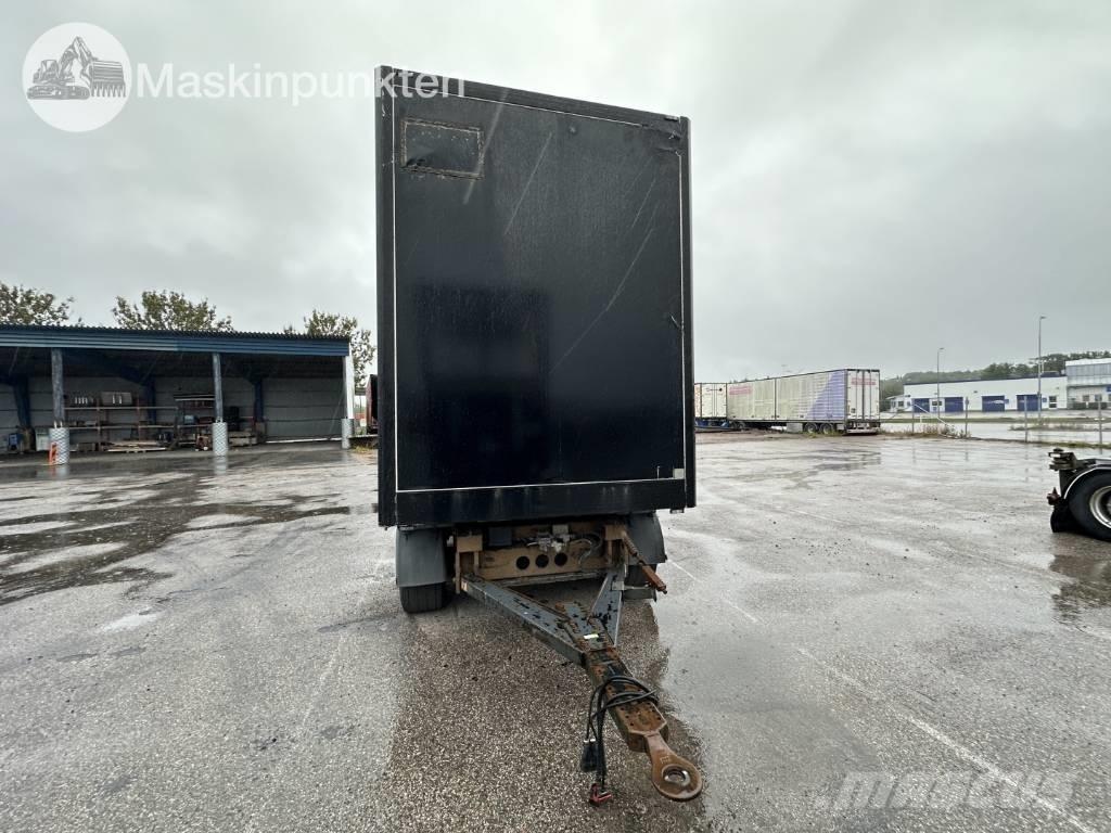 Närko D4HW13L62 Gesloten opbouw trailers