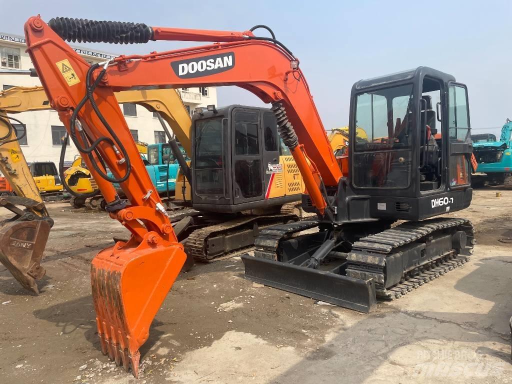 Doosan DH 60 Minigraafmachines < 7t