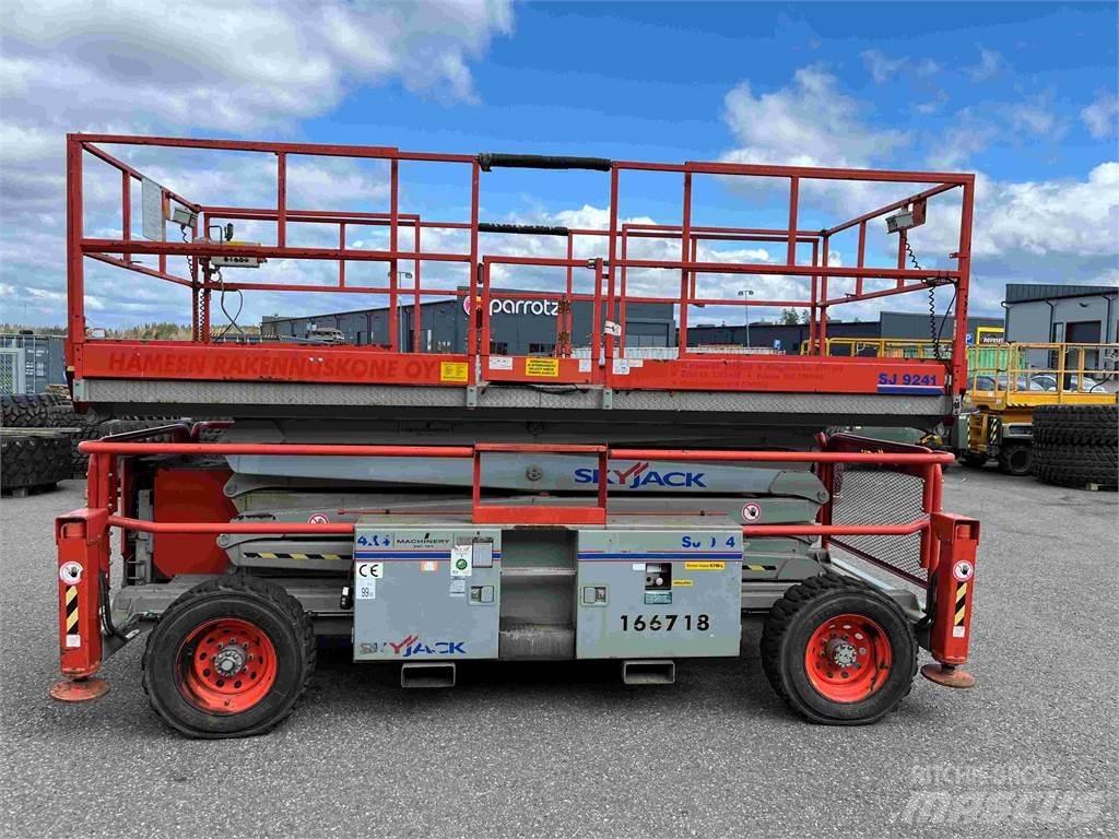 SkyJack SJ 9241 Schaarhoogwerkers