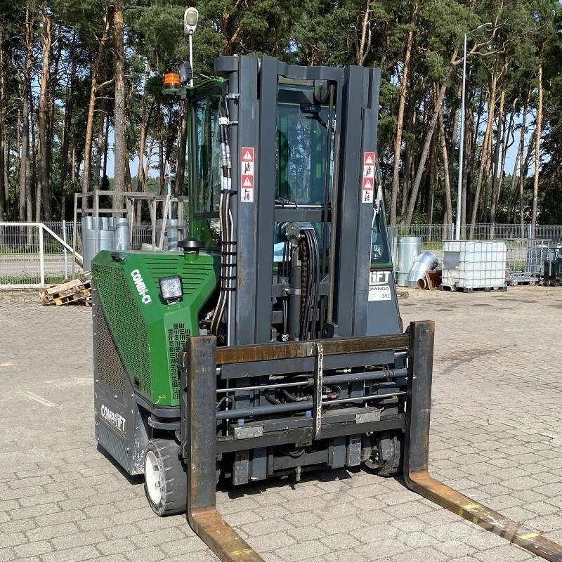 Combilift CB 2500 Four-way truck