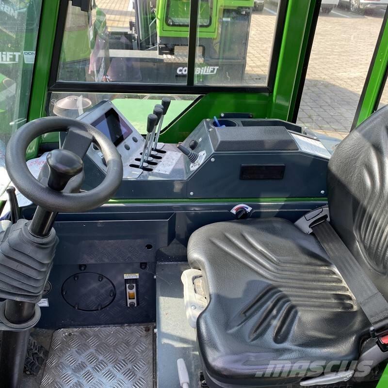 Combilift CB 2500 Four-way truck