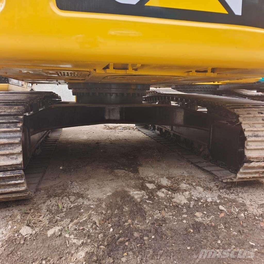 CAT 320 D 2 Rupsgraafmachines